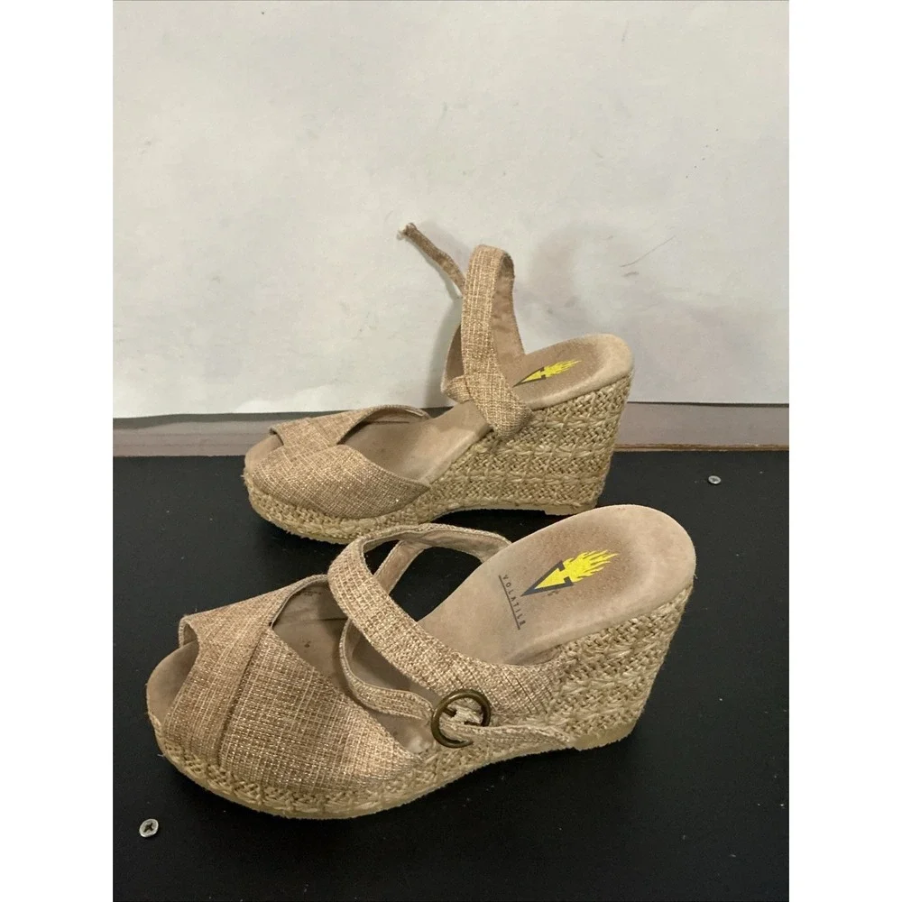 Volatile Espadrille Wedges Beige Womens Size 7 Open Toe Ankle Strap Sandals